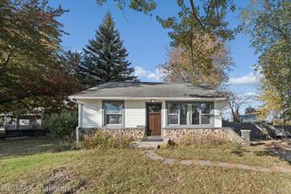 53970 10 Mile Road, Lyon Charter Township, MI 48178