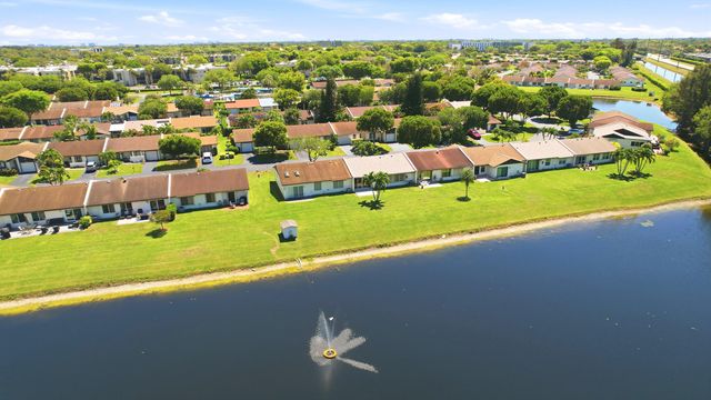 15924 Laurel Oak Circle, Delray Beach, FL 33484