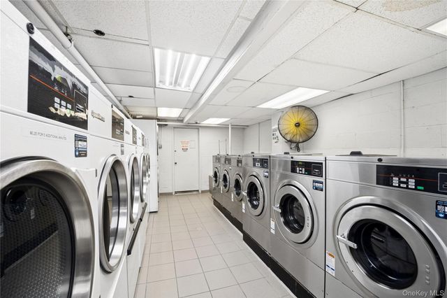 61-35 98TH Street 12M, Rego Park, NY 11374