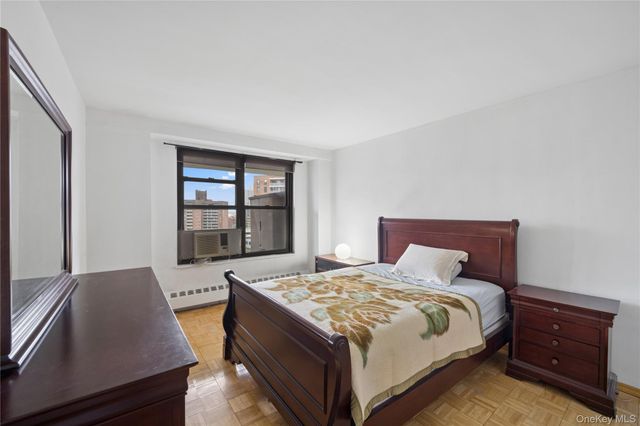 61-35 98TH Street 12M, Rego Park, NY 11374