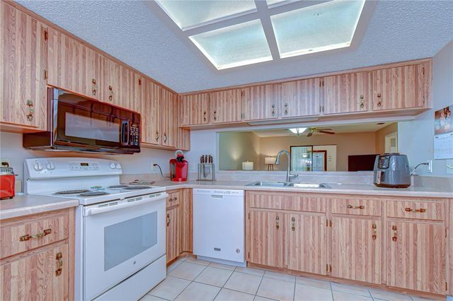 38235 BOXWOOD DRIVE 38235, Zephyrhills, FL 33542