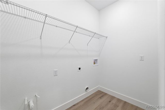 2275 W Linden Drive, Citrus Springs, FL 34434