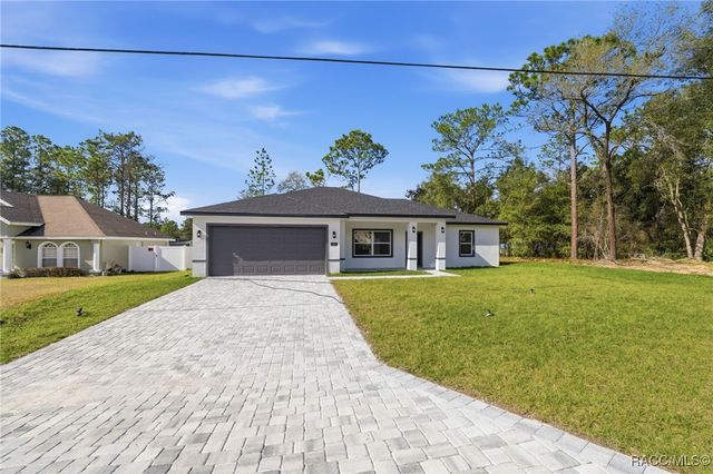 2275 W Linden Drive, Citrus Springs, FL 34434