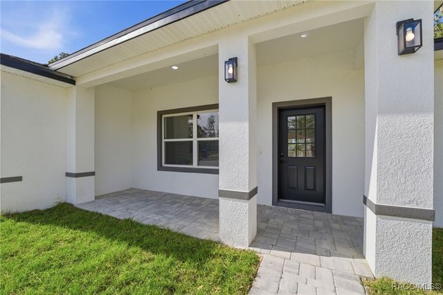 2275 W Linden Drive, Citrus Springs, FL 34434