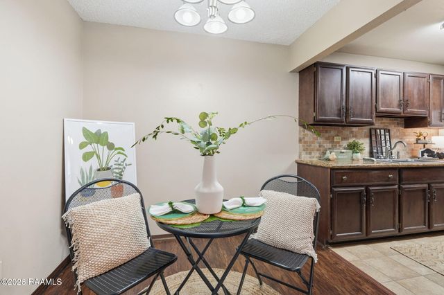 200 Lodge Dr. 801, Lafayette, LA 70506