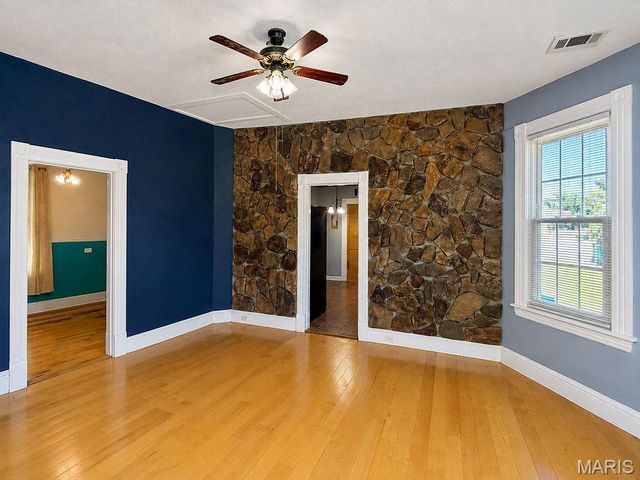 202 E 2nd Street, De Soto, MO 63020