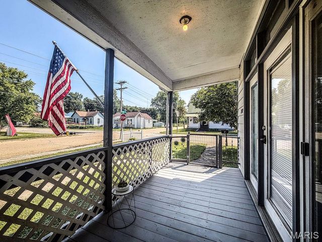 202 E 2nd Street, De Soto, MO 63020