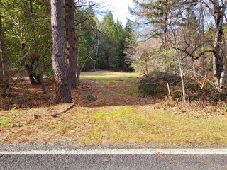 246 Golden Creek Court, Wolf Creek, OR 97497