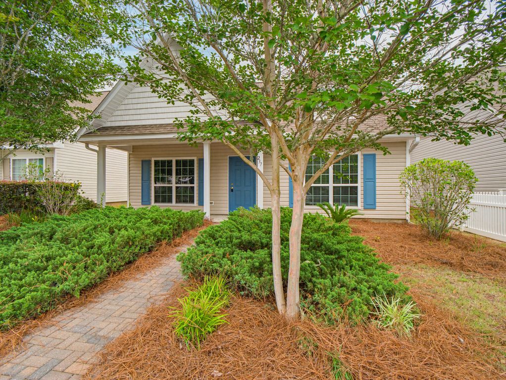 237 Nelly Street, Freeport, FL 32439