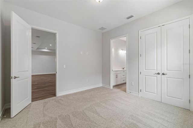 4881 MAJESTIC HILLS LOOP, Brooksville, FL 34601
