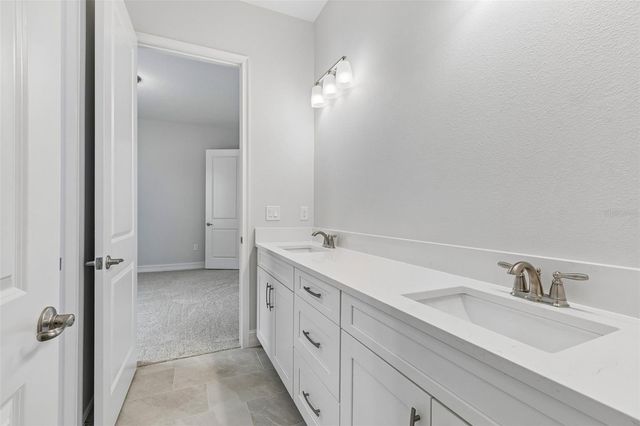4881 MAJESTIC HILLS LOOP, Brooksville, FL 34601
