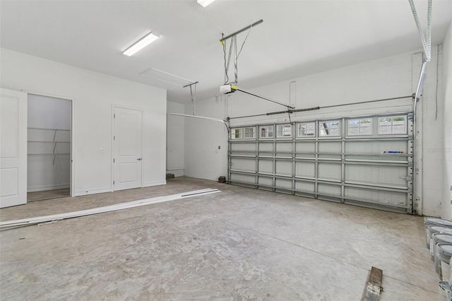 4881 MAJESTIC HILLS LOOP, Brooksville, FL 34601