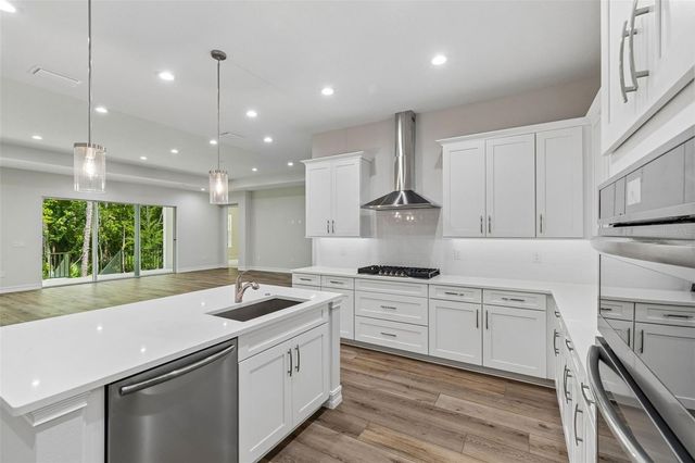 4881 MAJESTIC HILLS LOOP, Brooksville, FL 34601