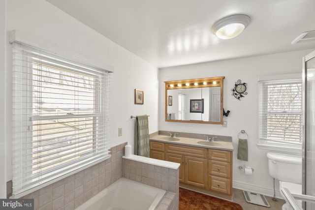 2300 PIN OAK DR, Finksburg, MD 21048