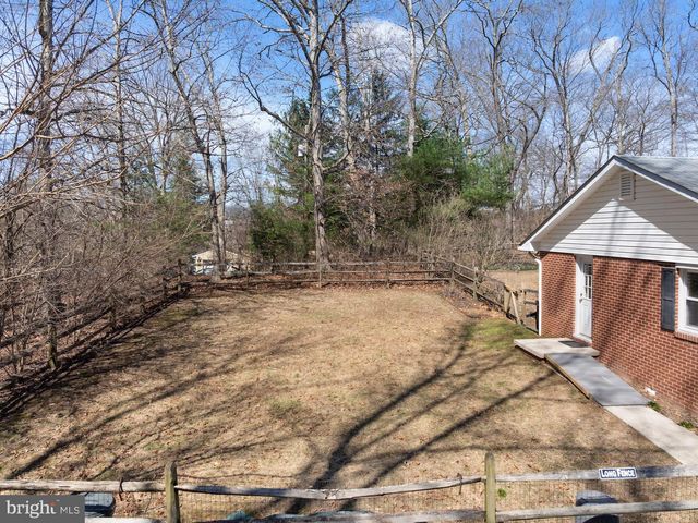 2300 PIN OAK DR, Finksburg, MD 21048