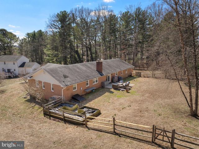 2300 PIN OAK DR, Finksburg, MD 21048