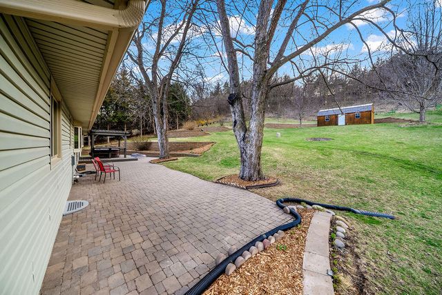 22742 LINDEN Road, Crescent, IA 51526