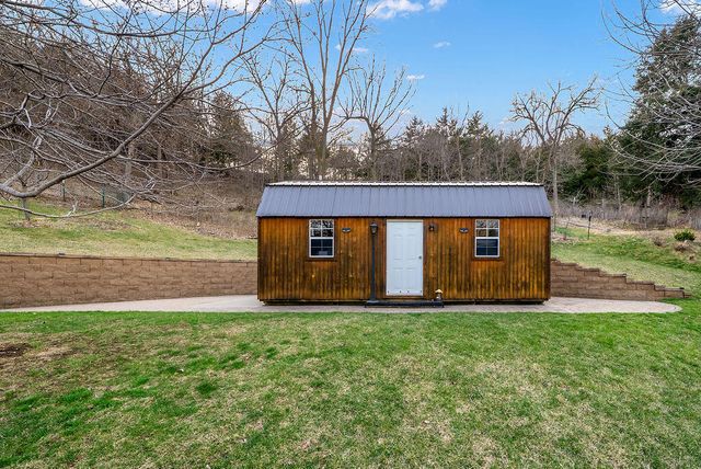 22742 LINDEN Road, Crescent, IA 51526