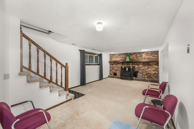 22742 LINDEN Road, Crescent, IA 51526