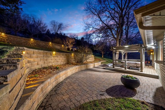 22742 LINDEN Road, Crescent, IA 51526