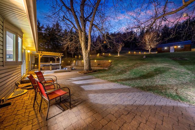 22742 LINDEN Road, Crescent, IA 51526