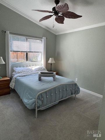 530 Eldridge Ave, Vacaville, CA 95688