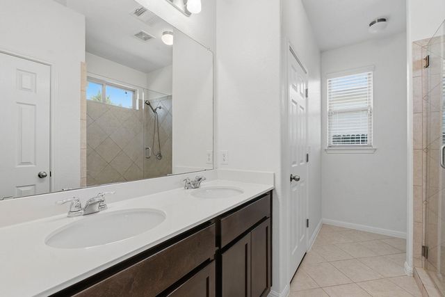 3240 E Whitestone BLVD 28, Cedar Park, TX 78613