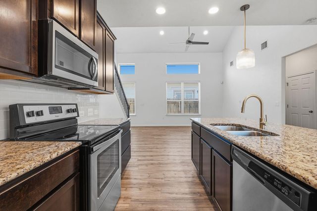 3240 E Whitestone BLVD 28, Cedar Park, TX 78613