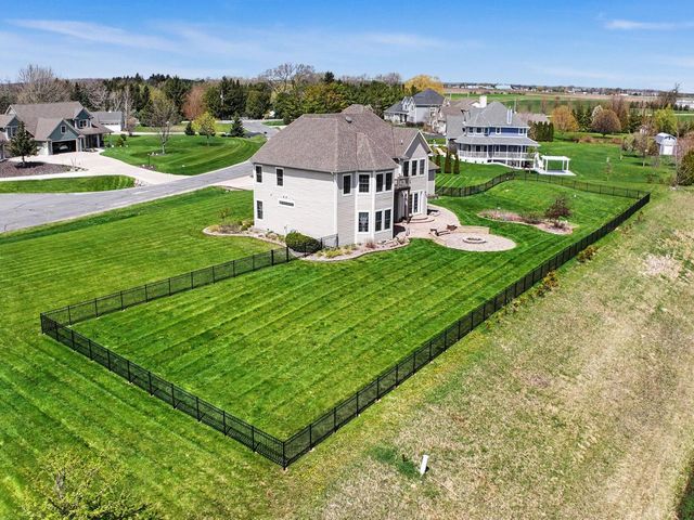 3268 Bay Hill ROAD, Port Washington, WI 53074