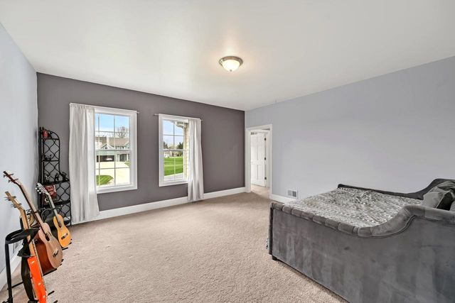 3268 Bay Hill ROAD, Port Washington, WI 53074