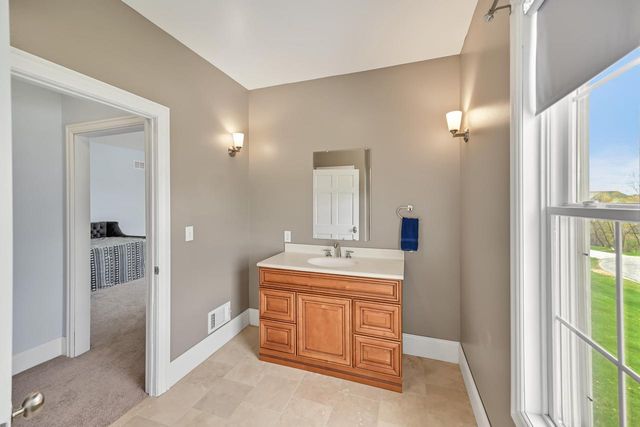 3268 Bay Hill ROAD, Port Washington, WI 53074