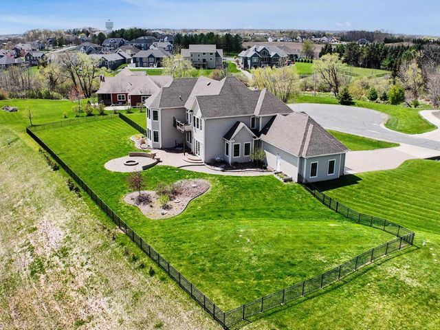 3268 Bay Hill ROAD, Port Washington, WI 53074