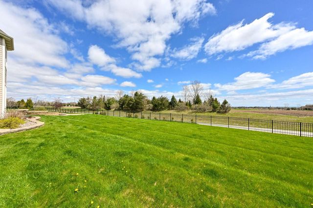 3268 Bay Hill ROAD, Port Washington, WI 53074