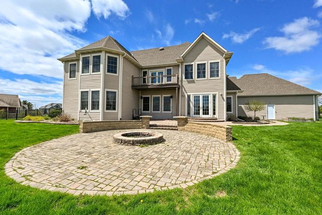 3268 Bay Hill ROAD, Port Washington, WI 53074