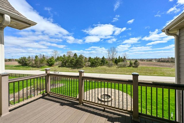 3268 Bay Hill ROAD, Port Washington, WI 53074