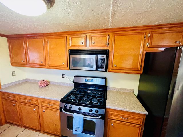 1205 Nadine St, Houston, TX 77009