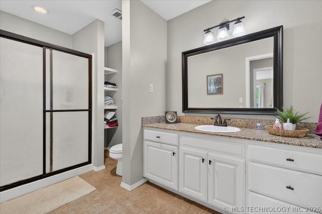 1242 May Lane, Bartlesville, OK 74006