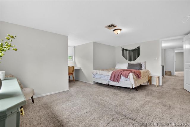 1242 May Lane, Bartlesville, OK 74006