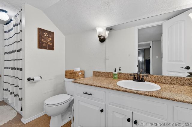 1242 May Lane, Bartlesville, OK 74006