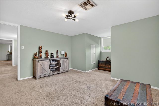 1242 May Lane, Bartlesville, OK 74006