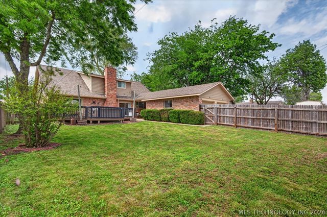 1242 May Lane, Bartlesville, OK 74006