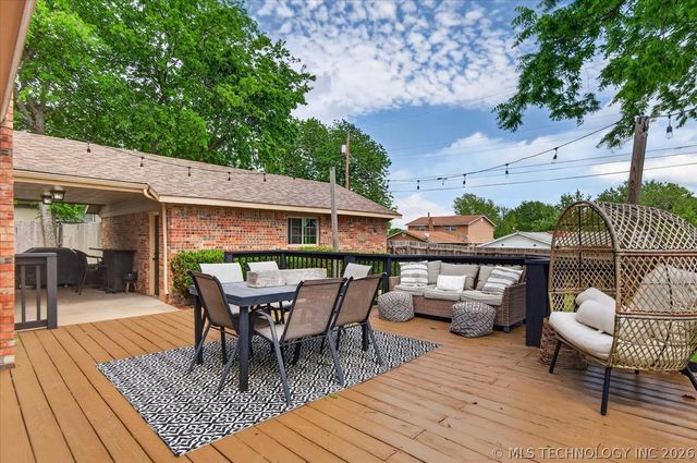 1242 May Lane, Bartlesville, OK 74006