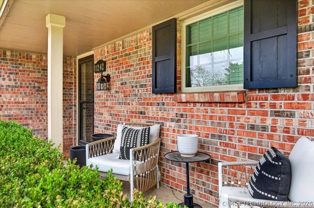 1242 May Lane, Bartlesville, OK 74006