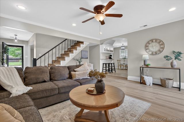 1242 May Lane, Bartlesville, OK 74006