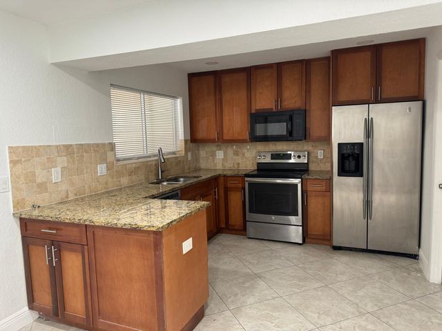 5328 Bosque Lane 67, West Palm Beach, FL 33415
