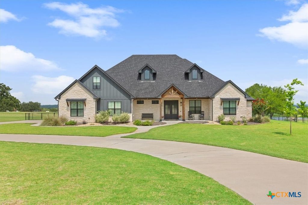 630 River Road, Gatesville, TX 76528