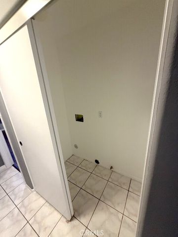 1503 W Adams Boulevard, Los Angeles, CA 90007