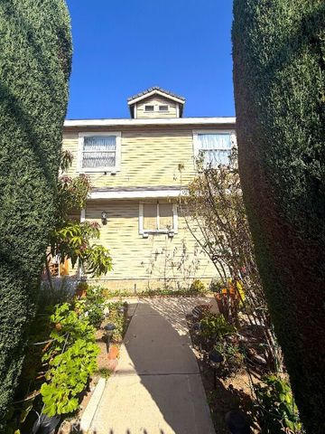 1503 W Adams Boulevard, Los Angeles, CA 90007