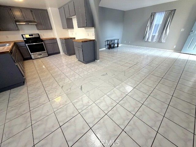 1503 W Adams Boulevard, Los Angeles, CA 90007