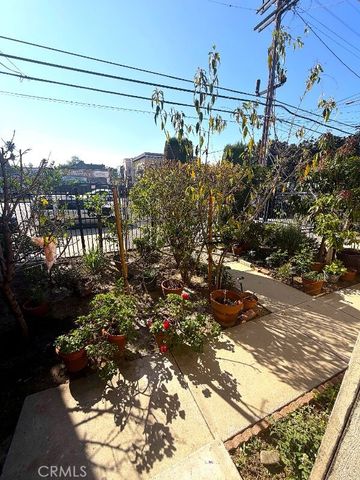 1503 W Adams Boulevard, Los Angeles, CA 90007